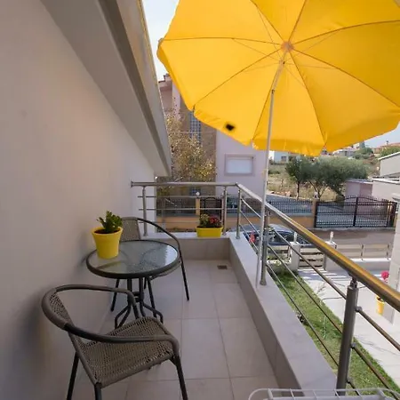 فيلة Kaya & Sophia نيكيتي